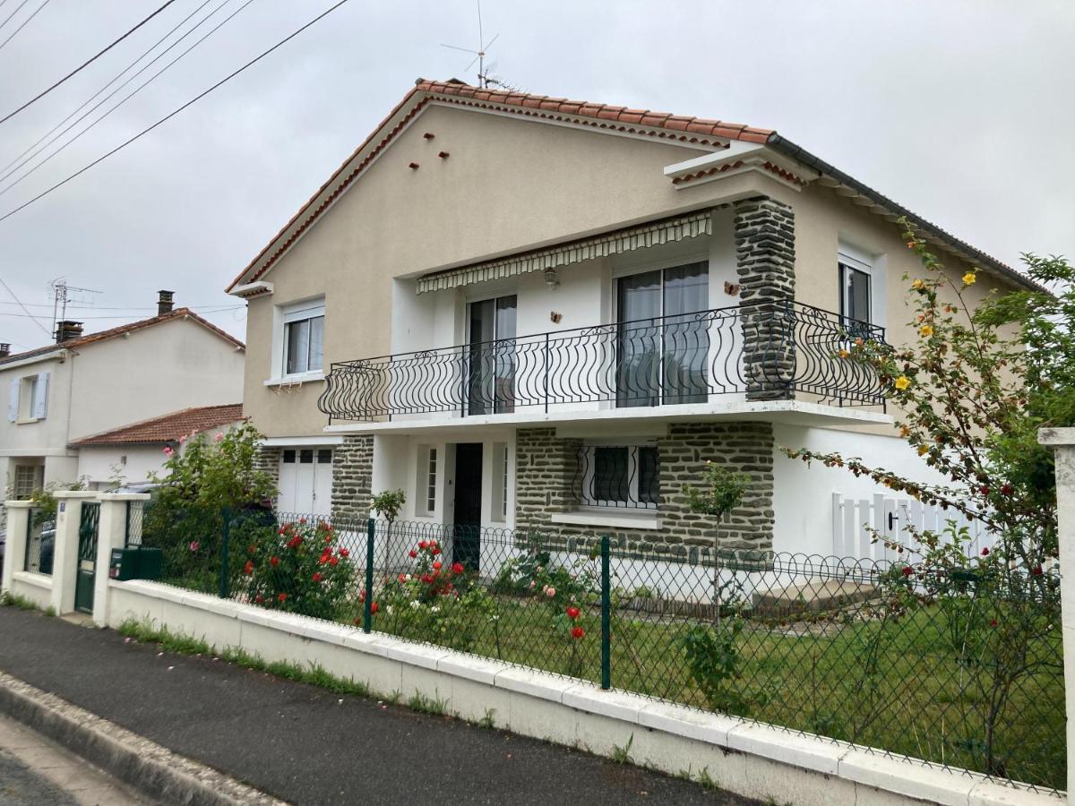 -Comme A La Maison- Jardin, Veranda, Ideal Familles Et Business Niort Zewnętrze zdjęcie